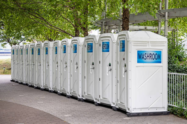 Best Porta potty delivery and setup  in Lordstown, OH